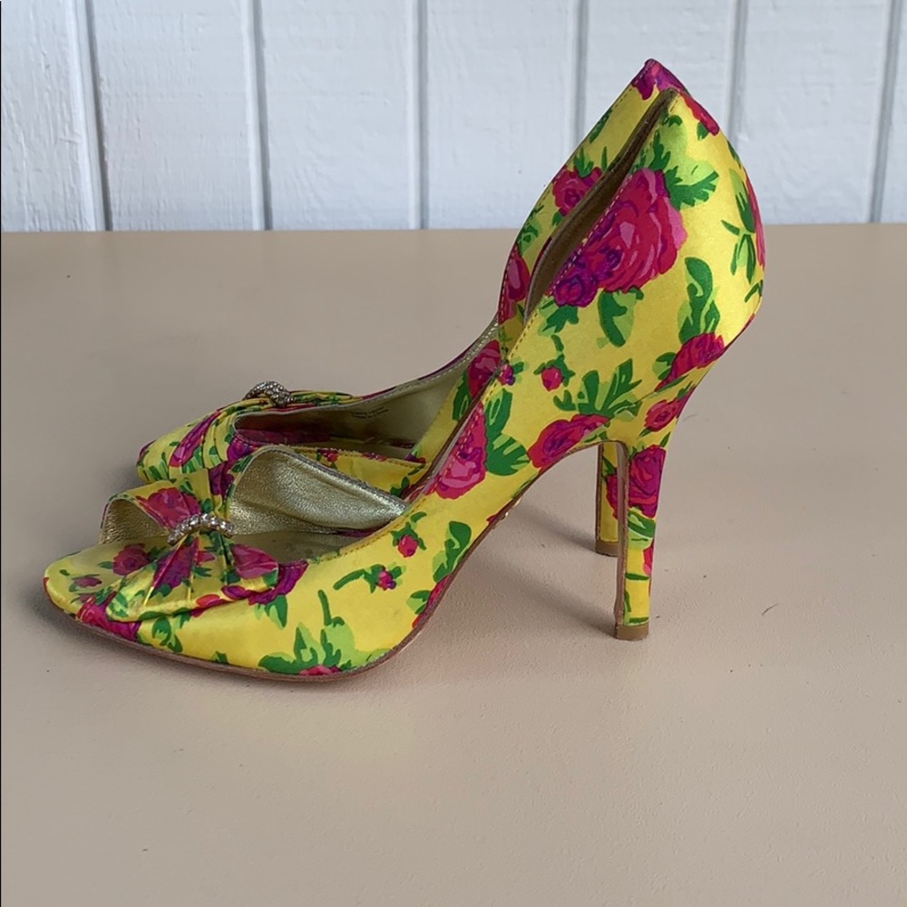 BETSEY JOHNSON HEELS